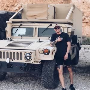 Meet your Posher, Eddie